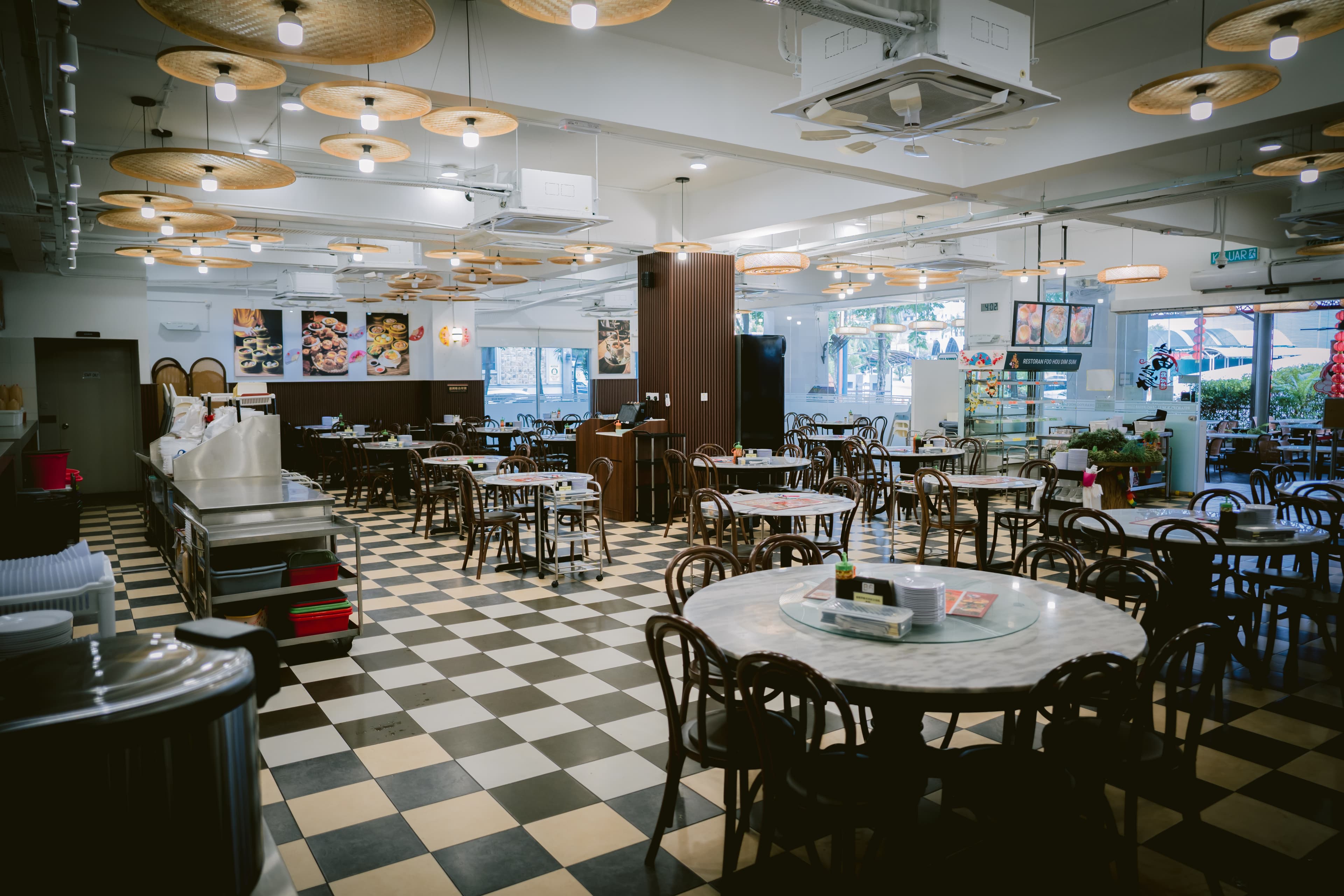 Foo Hou Dim Sum restaurant seating area interior design