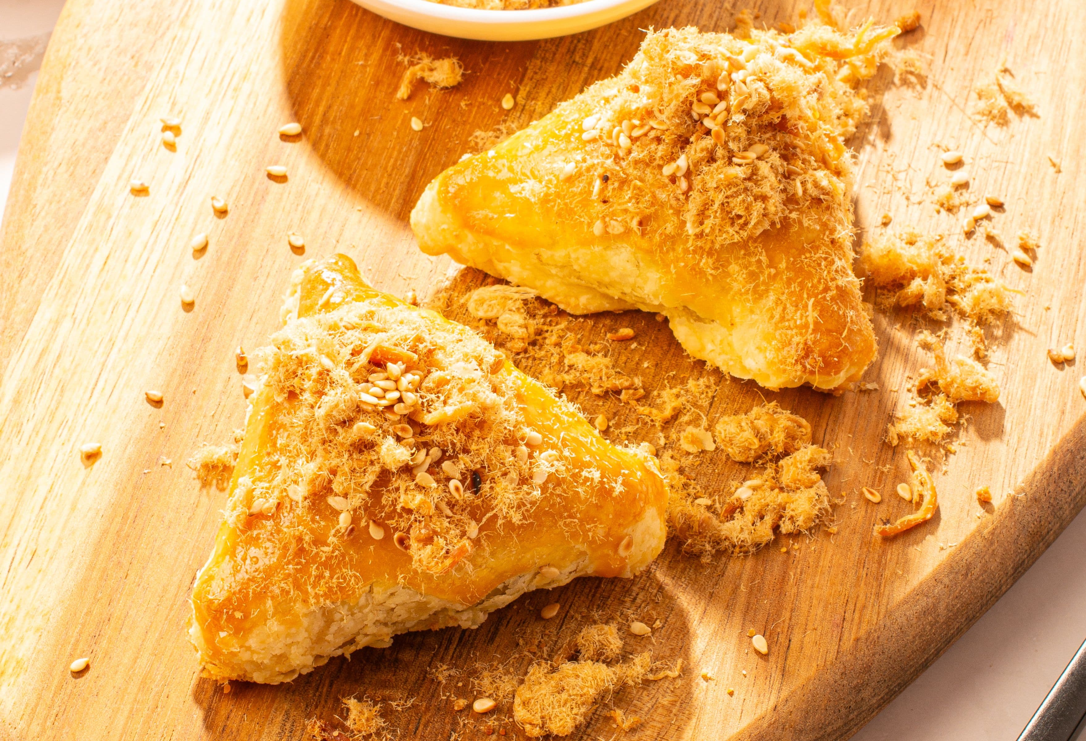 Foo Hou Dim Sum Baked BBQ Pork Puff with Meat Floss 肉松叉烧酥