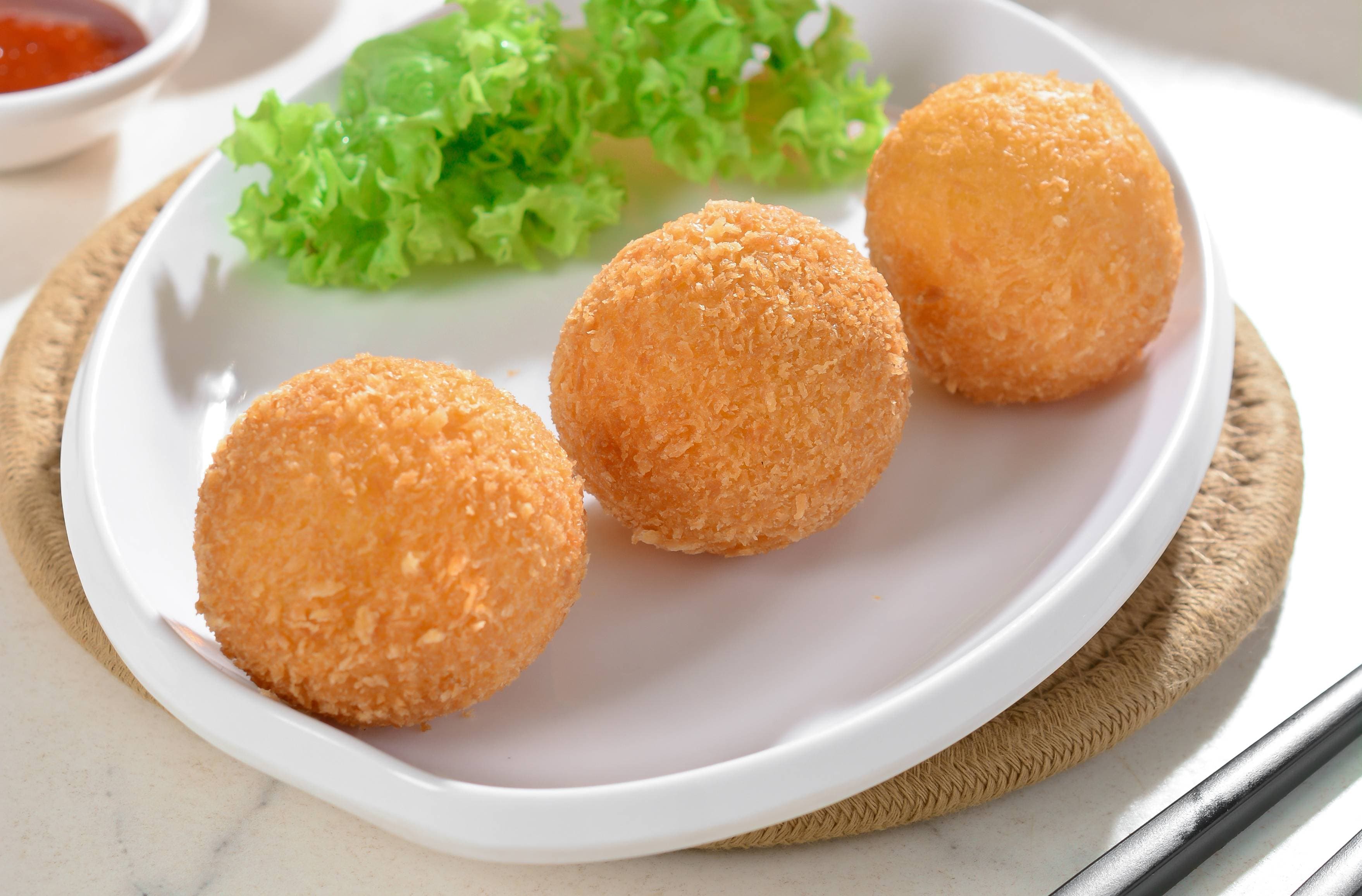 Foo Hou Dim Sum 黄金年糕球 Golden Ball with Nian Gao